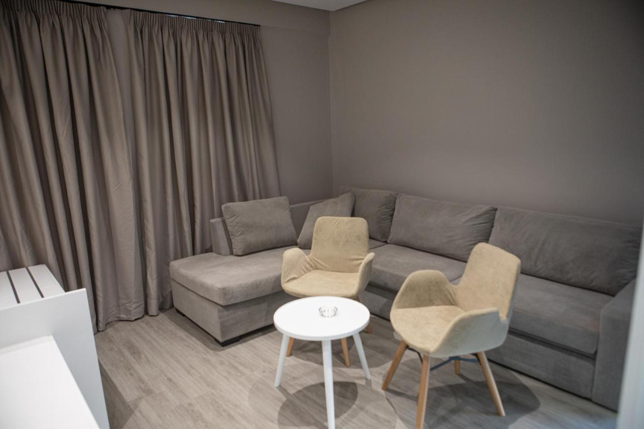 Hotel Qeparo Extérieur photo