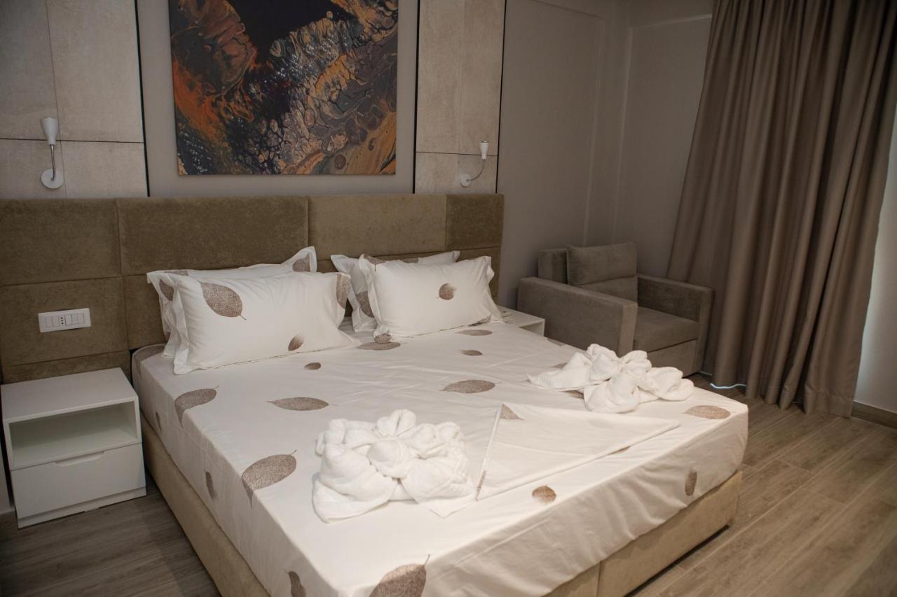 Hotel Qeparo Extérieur photo